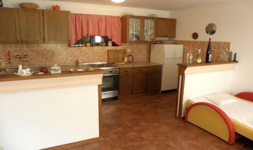 Apartmani Volga Petrčane Exterior foto